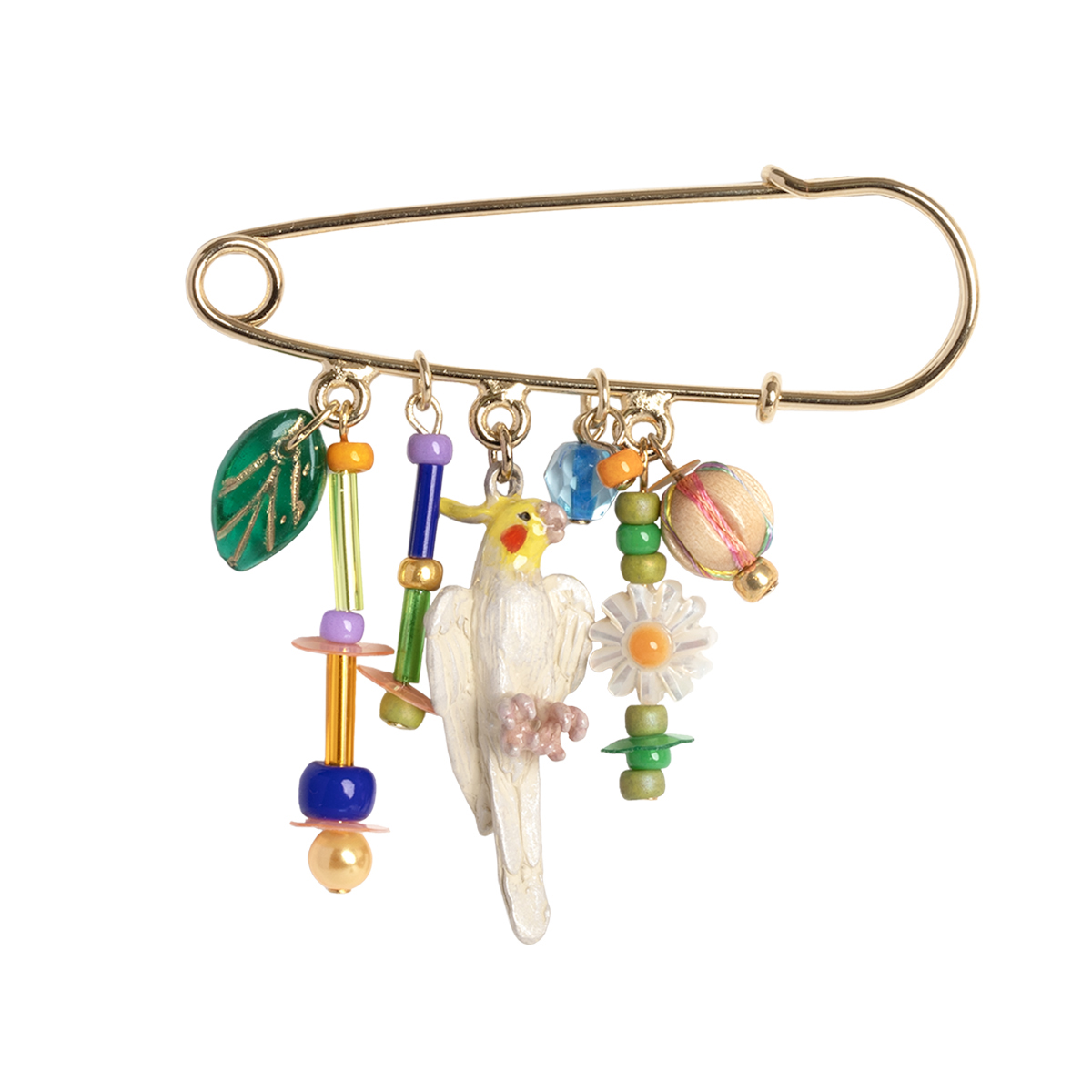 ちょっぴり怒った表情のシナモン文鳥をモチーフにしたユニークなブローチ